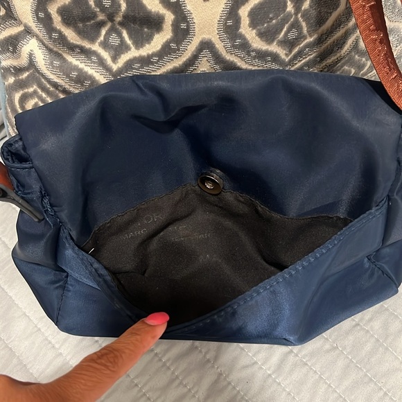 Marc Jacob’s Crossbody Bag Purse - Picture 8 of 12